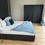 Queen\'S Penthouse Balchik Apartment