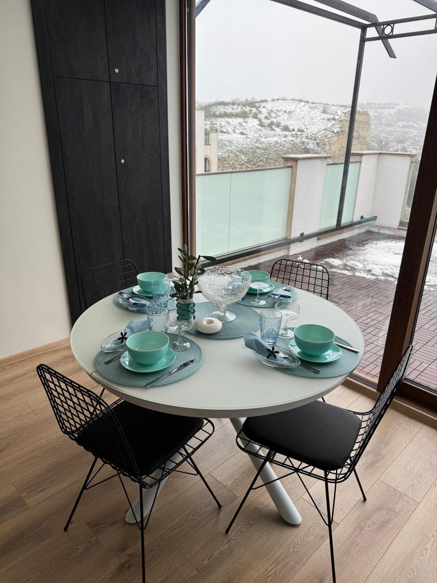Queen's Penthouse